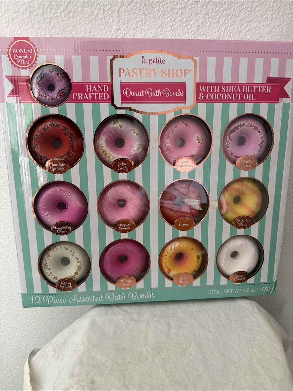 La Petite Pastry Shop Assorted Donut Bath Bombs 13 donuts